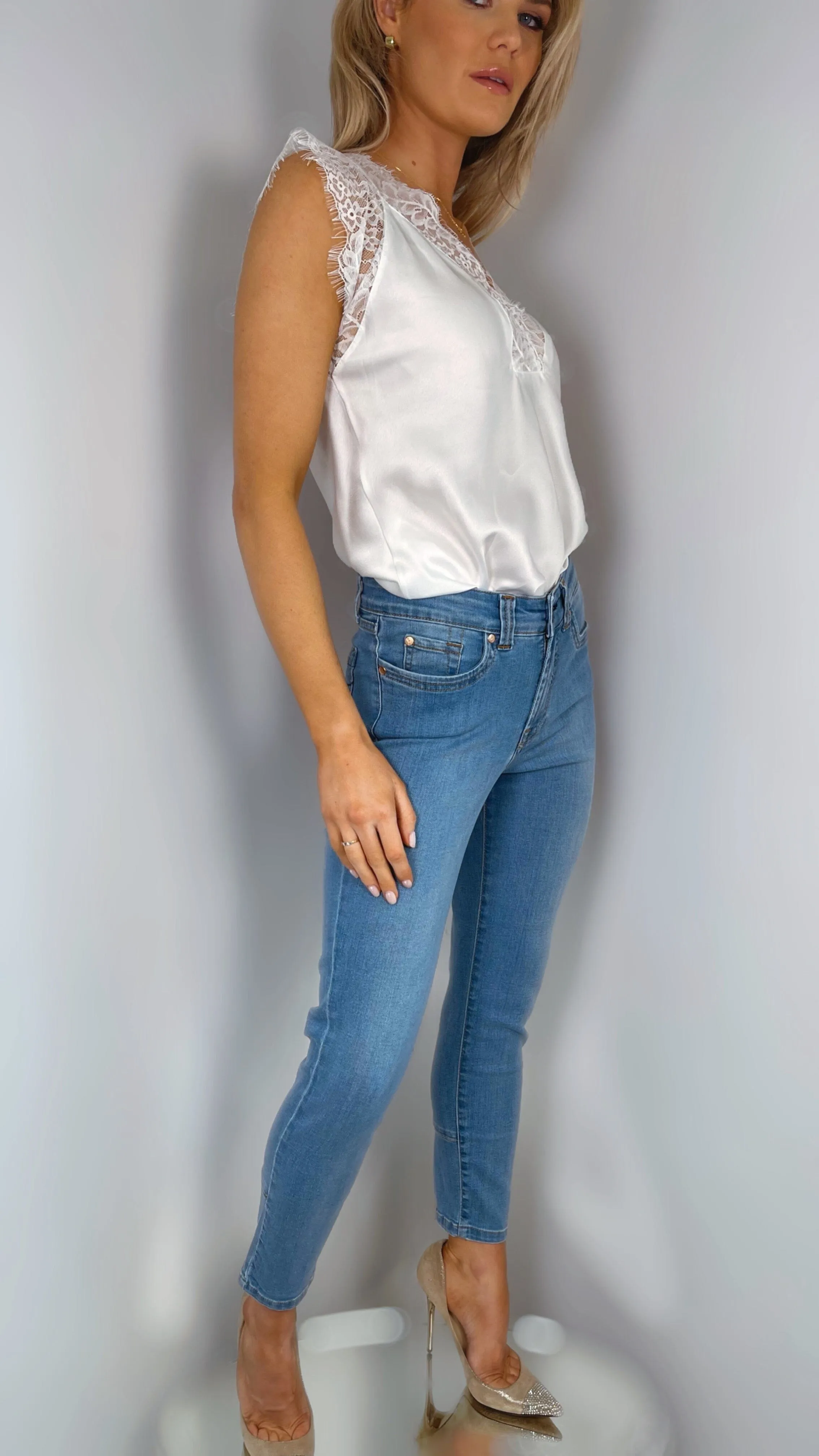 JQ DENIM CROPPED JEANS