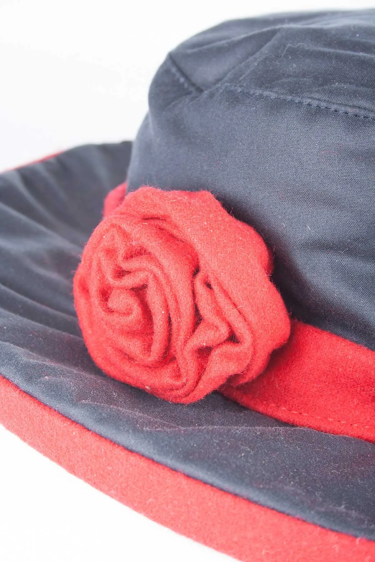 Ladies Wax Cotton Rose Hat