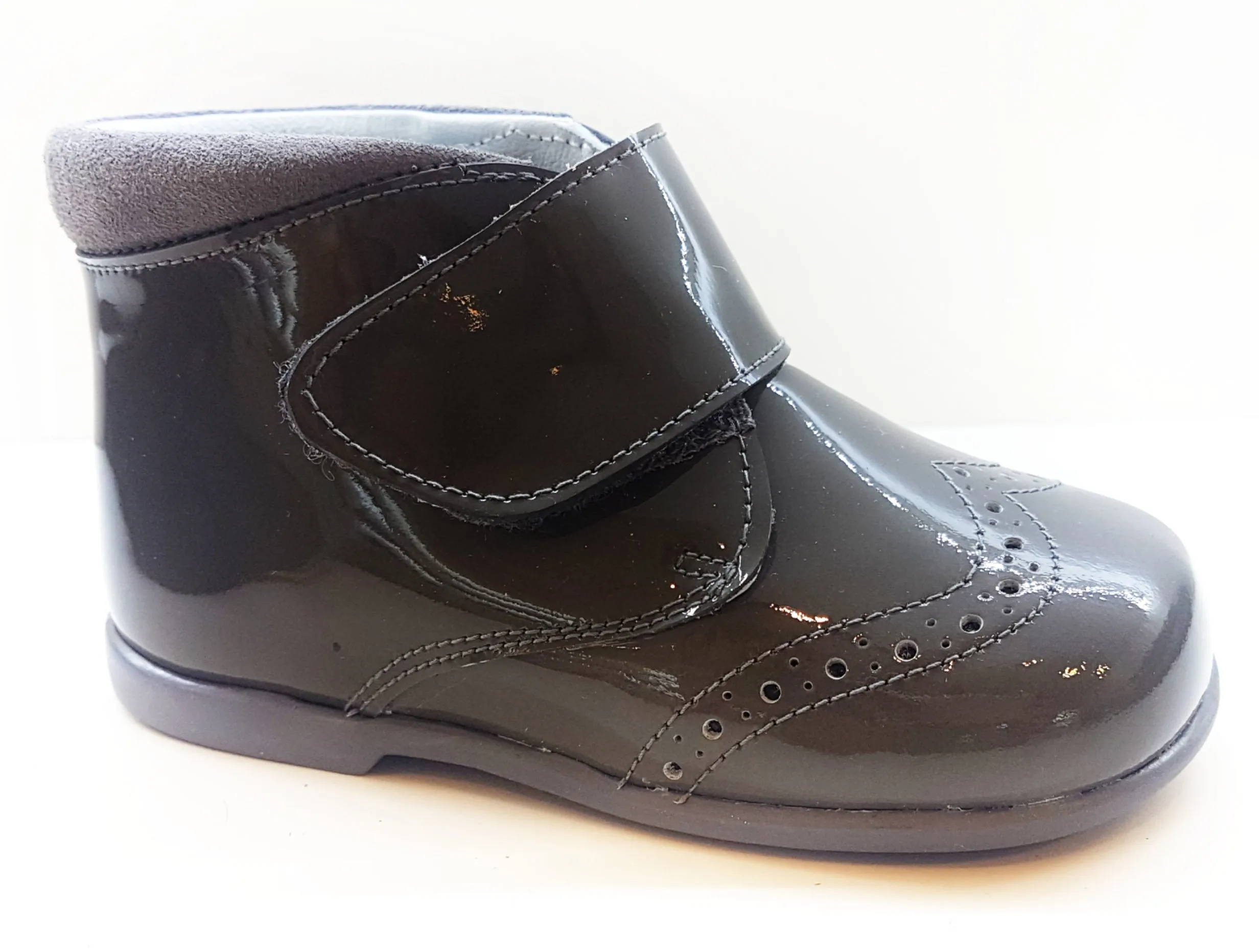 Shawn & Jeffery Baby Grey Patent Velcro Bootie